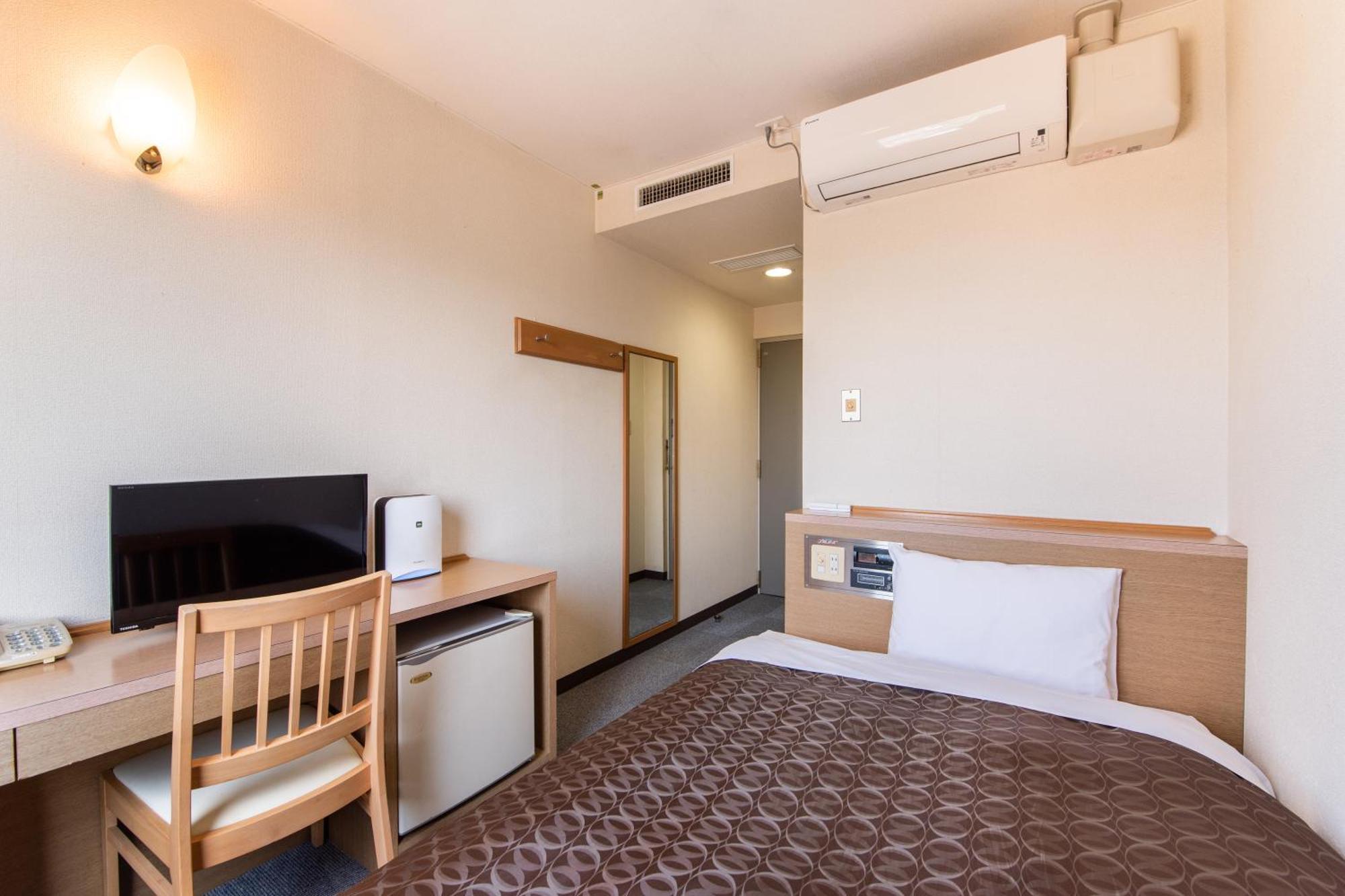 Hotel Primrose Saito Екстериор снимка