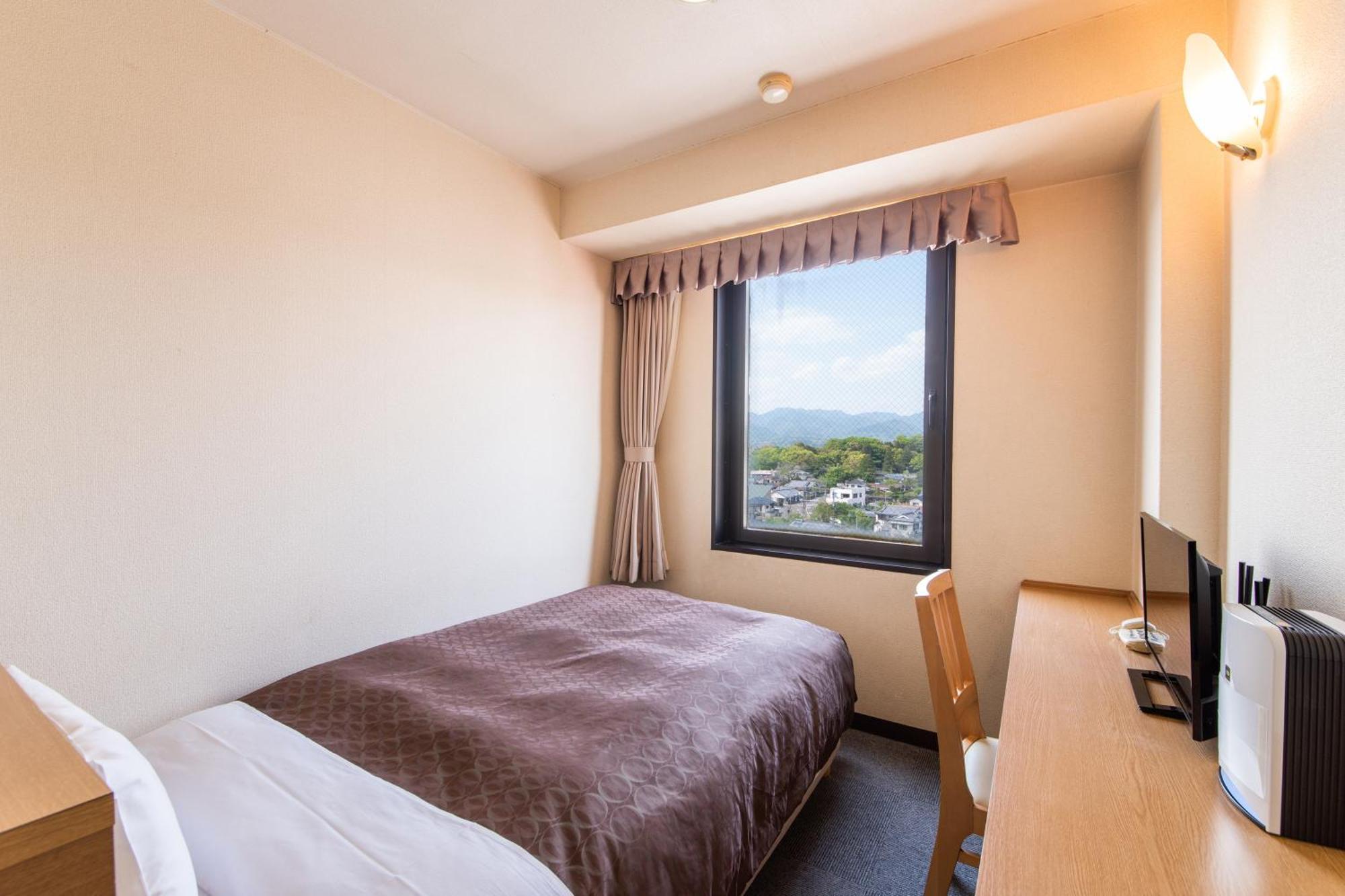 Hotel Primrose Saito Екстериор снимка
